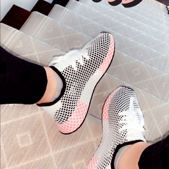 Meet your Posher, Isabelle - Picture 3 of 3